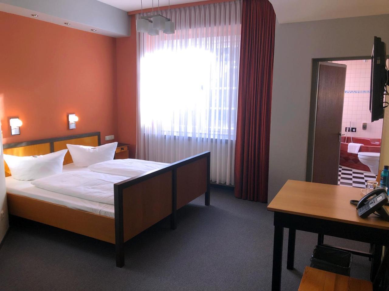 Probstzella Haus Des Volkes - Das Bauhaushotel מראה חיצוני תמונה